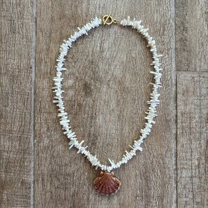 Chip Beach Ceramic Seashell Pendant Necklace